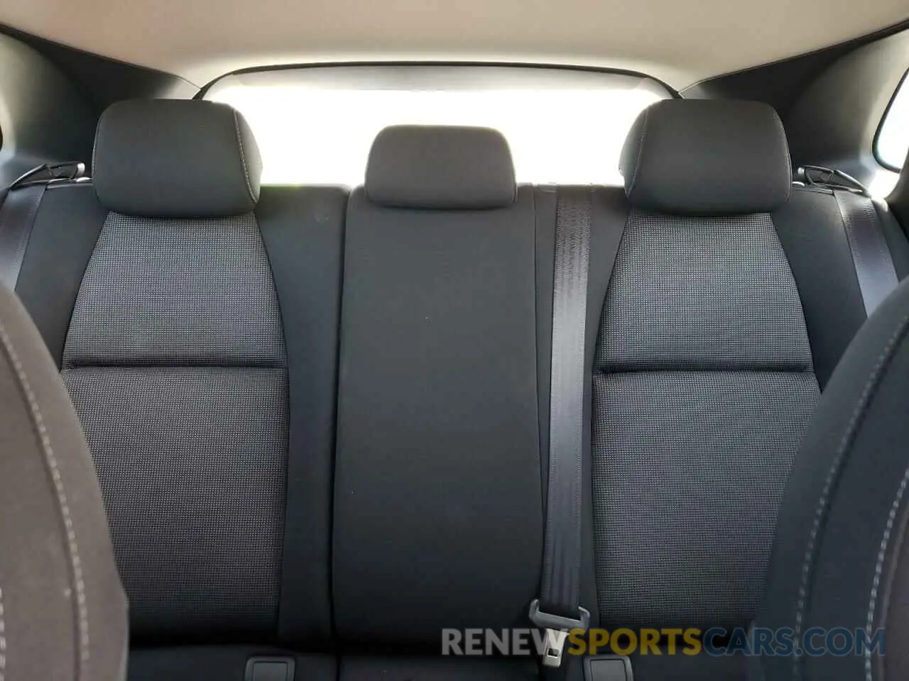 10 fotografías del automóvil dañado 3MVDMBAM5RM659087 MAZDA CX30 2024