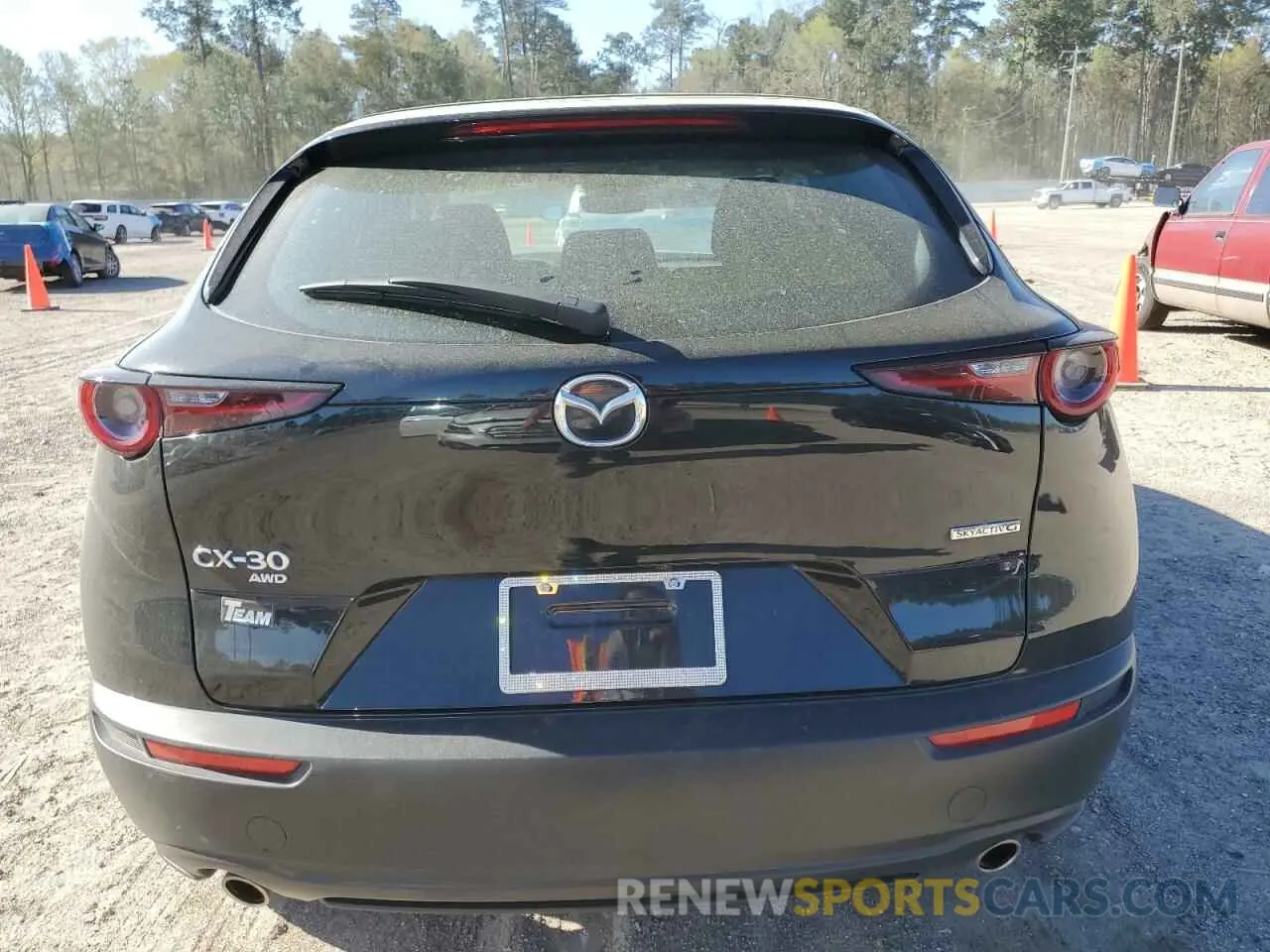 6 fotografías del automóvil dañado 3MVDMBAM5RM688864 MAZDA CX30 2024