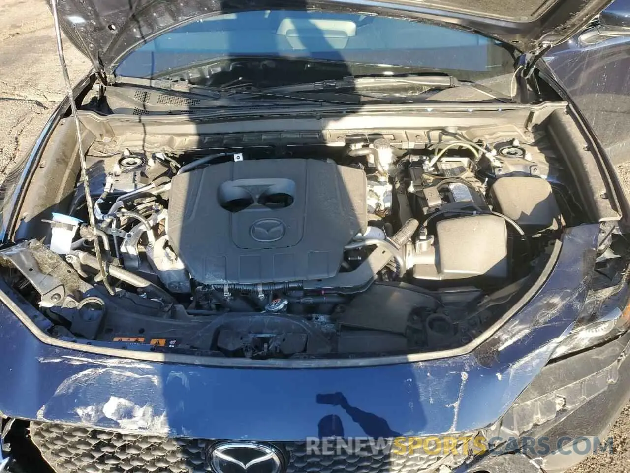 11 fotografías del automóvil dañado 3MVDMBAM5RM720275 MAZDA CX30 2024