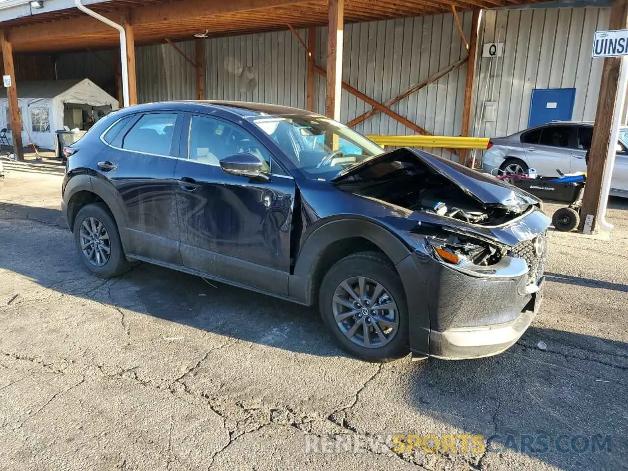 4 fotografías del automóvil dañado 3MVDMBAM5RM720275 MAZDA CX30 2024