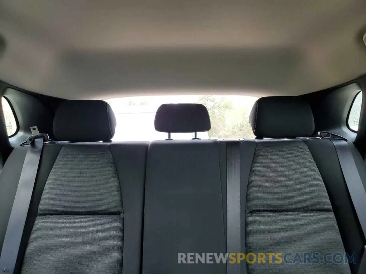 10 fotografías del automóvil dañado 3MVDMBAM6RM639446 MAZDA CX30 2024