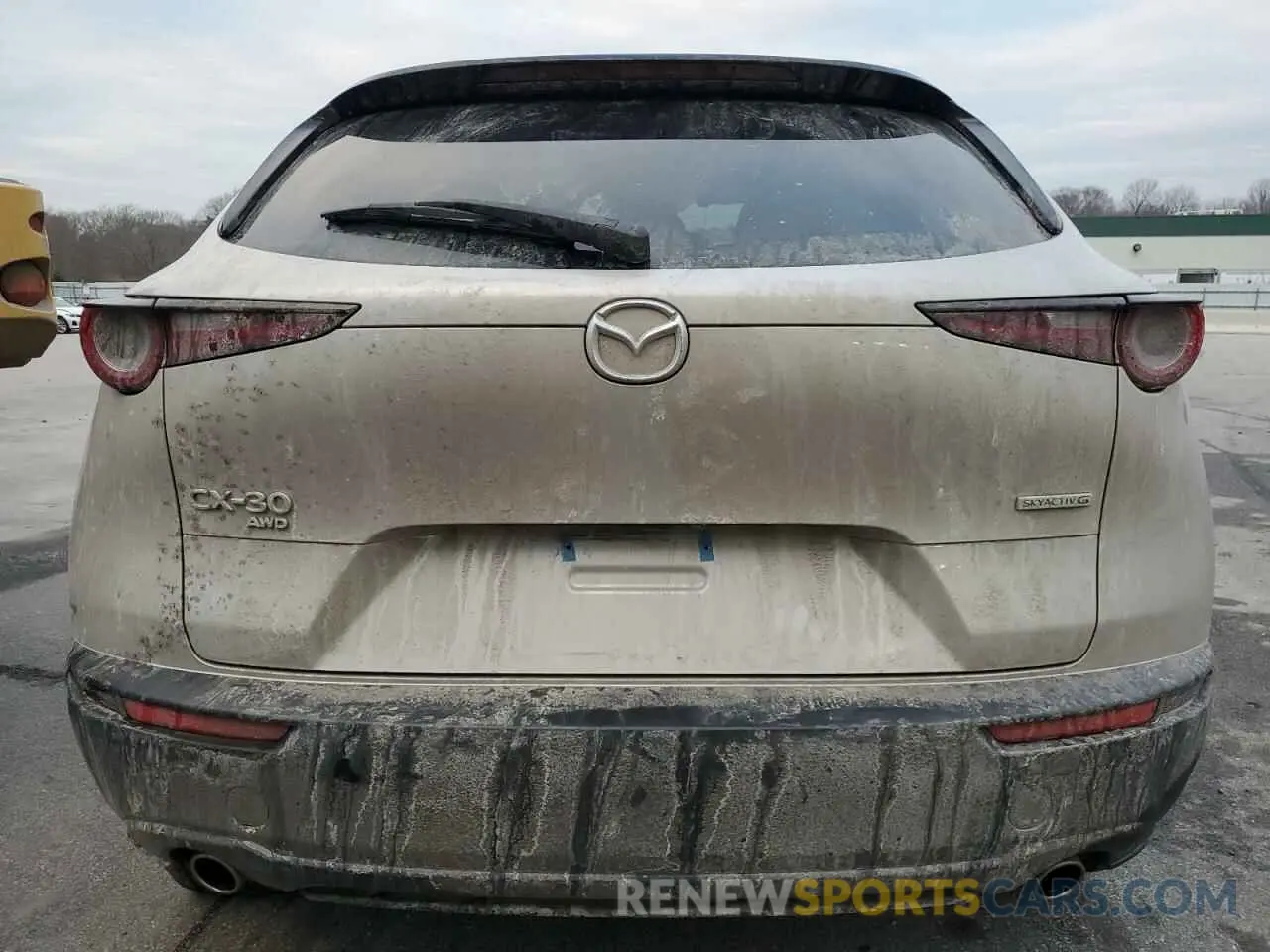 6 fotografías del automóvil dañado 3MVDMBBM0RM663028 MAZDA CX30 2024