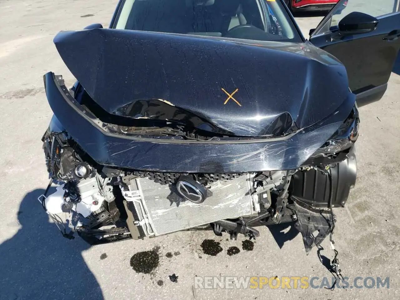 13 fotografías del automóvil dañado 3MVDMBBM1RM672661 MAZDA CX30 2024