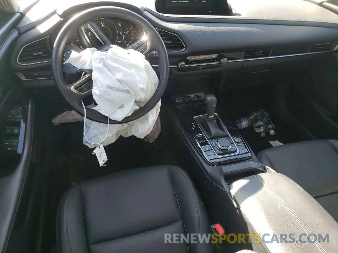 8 fotografías del automóvil dañado 3MVDMBBM1RM672661 MAZDA CX30 2024