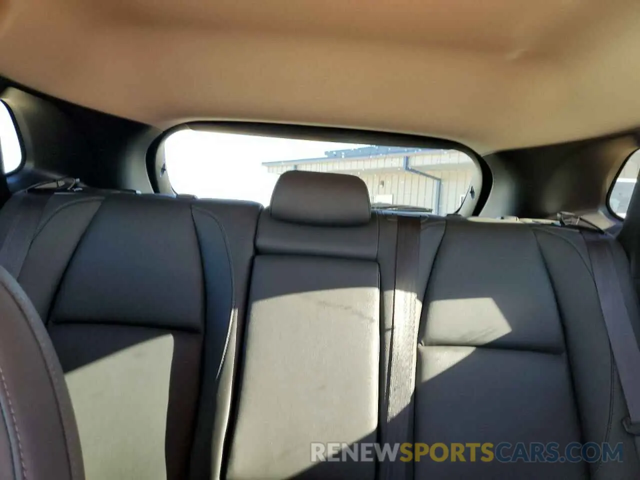 10 fotografías del automóvil dañado 3MVDMBBM2RM655318 MAZDA CX30 2024