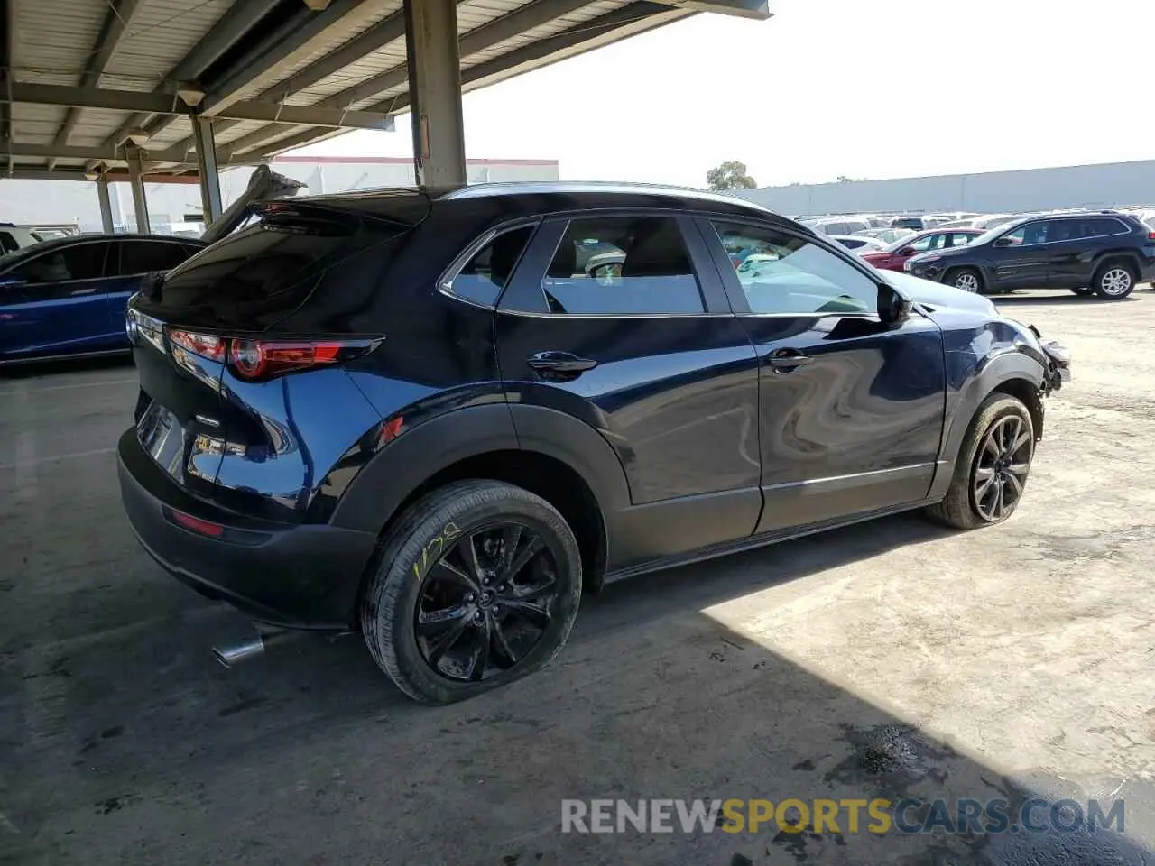 3 fotografías del automóvil dañado 3MVDMBBM2RM696645 MAZDA CX30 2024