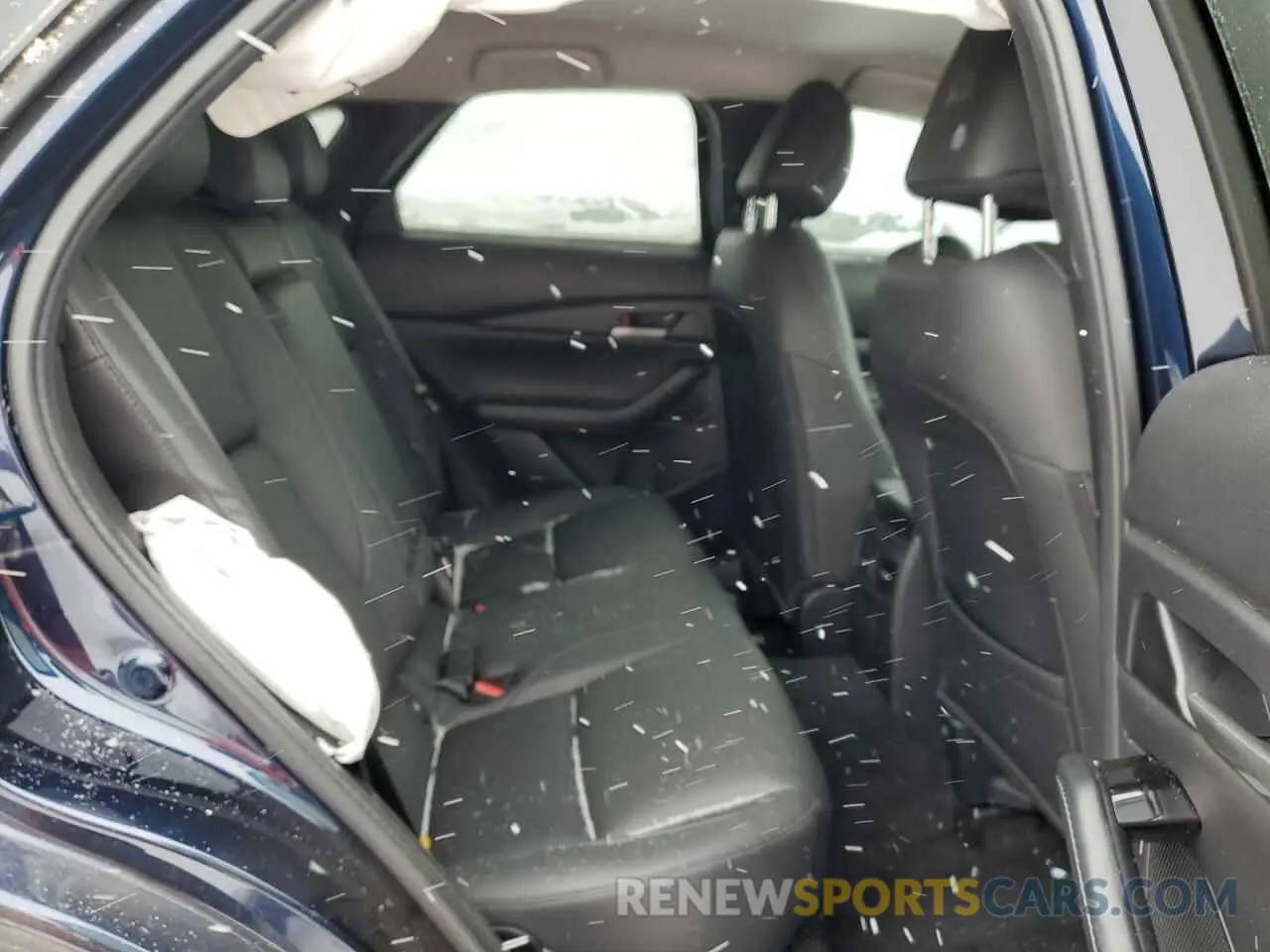 10 fotografías del automóvil dañado 3MVDMBBM4RM607867 MAZDA CX30 2024