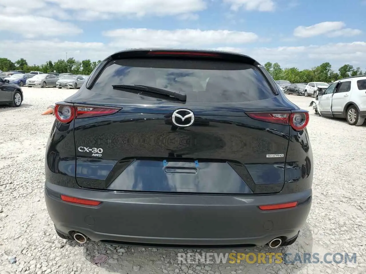 6 fotografías del automóvil dañado 3MVDMBBM5RM626122 MAZDA CX30 2024