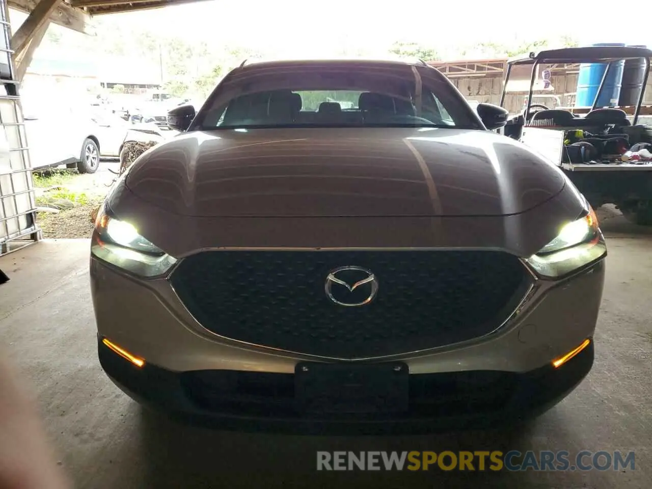 5 fotografías del automóvil dañado 3MVDMBBM5RM650646 MAZDA CX30 2024