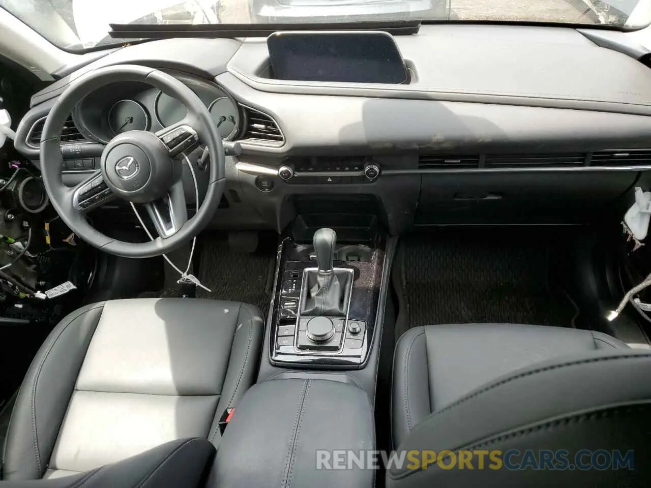 8 fotografías del automóvil dañado 3MVDMBBM5RM716922 MAZDA CX30 2024