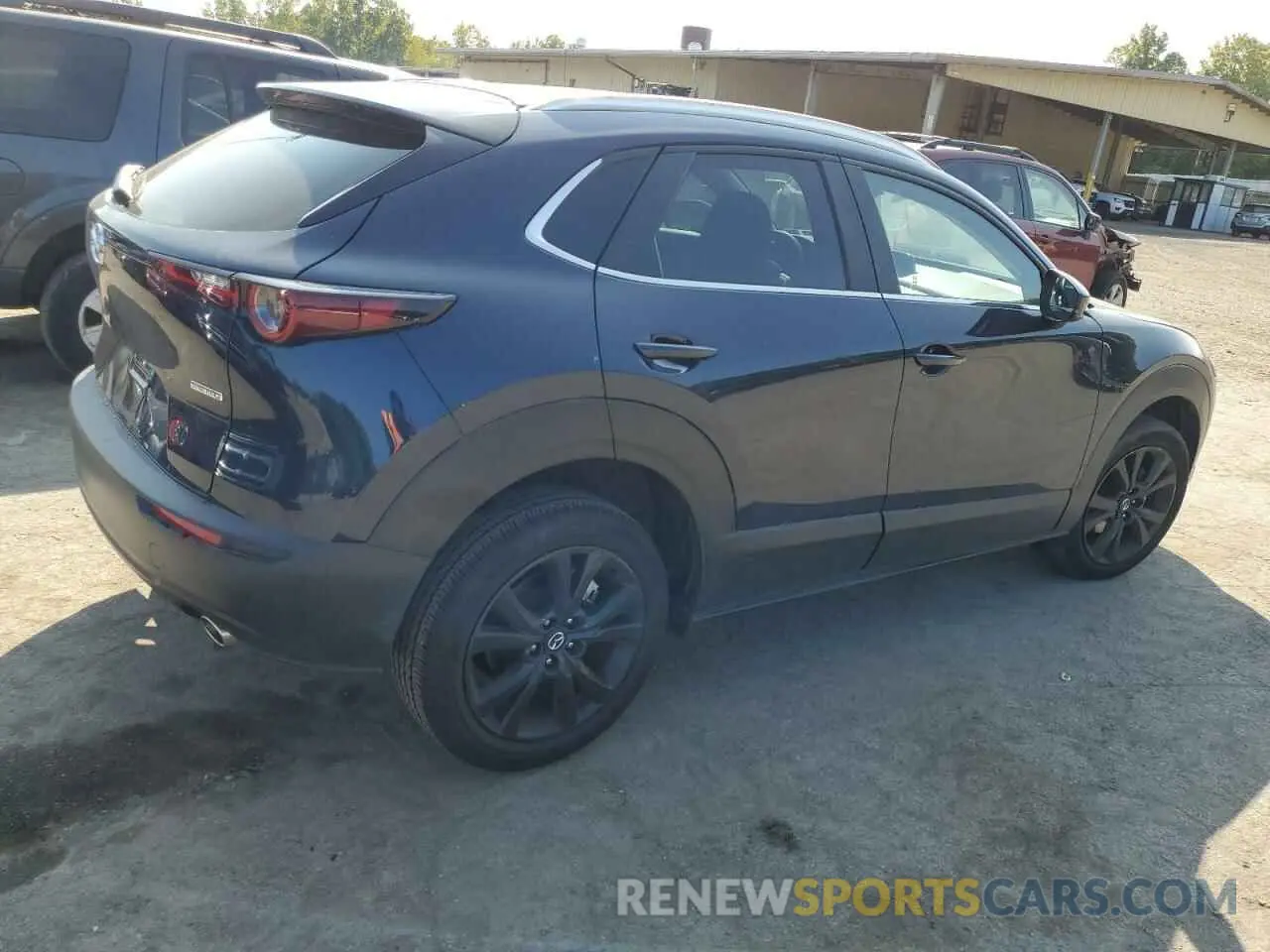 3 fotografías del automóvil dañado 3MVDMBBM7RM664516 MAZDA CX30 2024