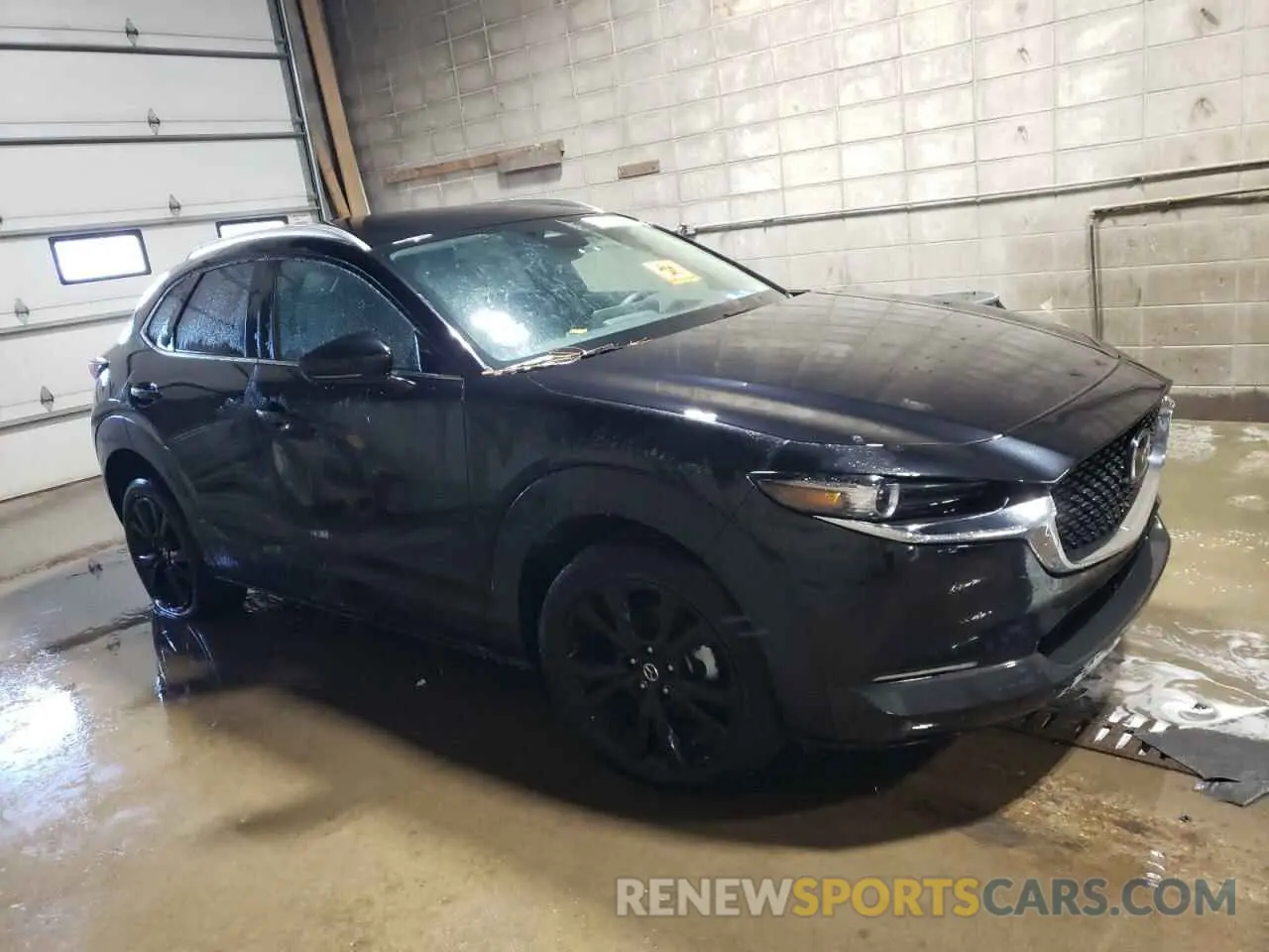 4 fotografías del automóvil dañado 3MVDMBBM7RM698567 MAZDA CX30 2024