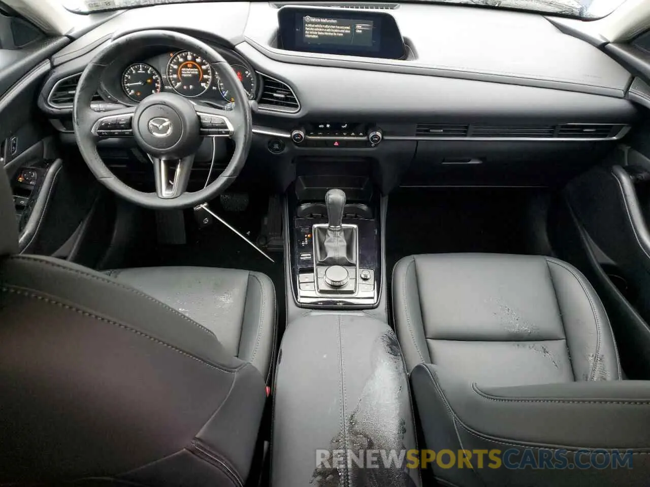 8 fotografías del automóvil dañado 3MVDMBBM8RM706109 MAZDA CX30 2024