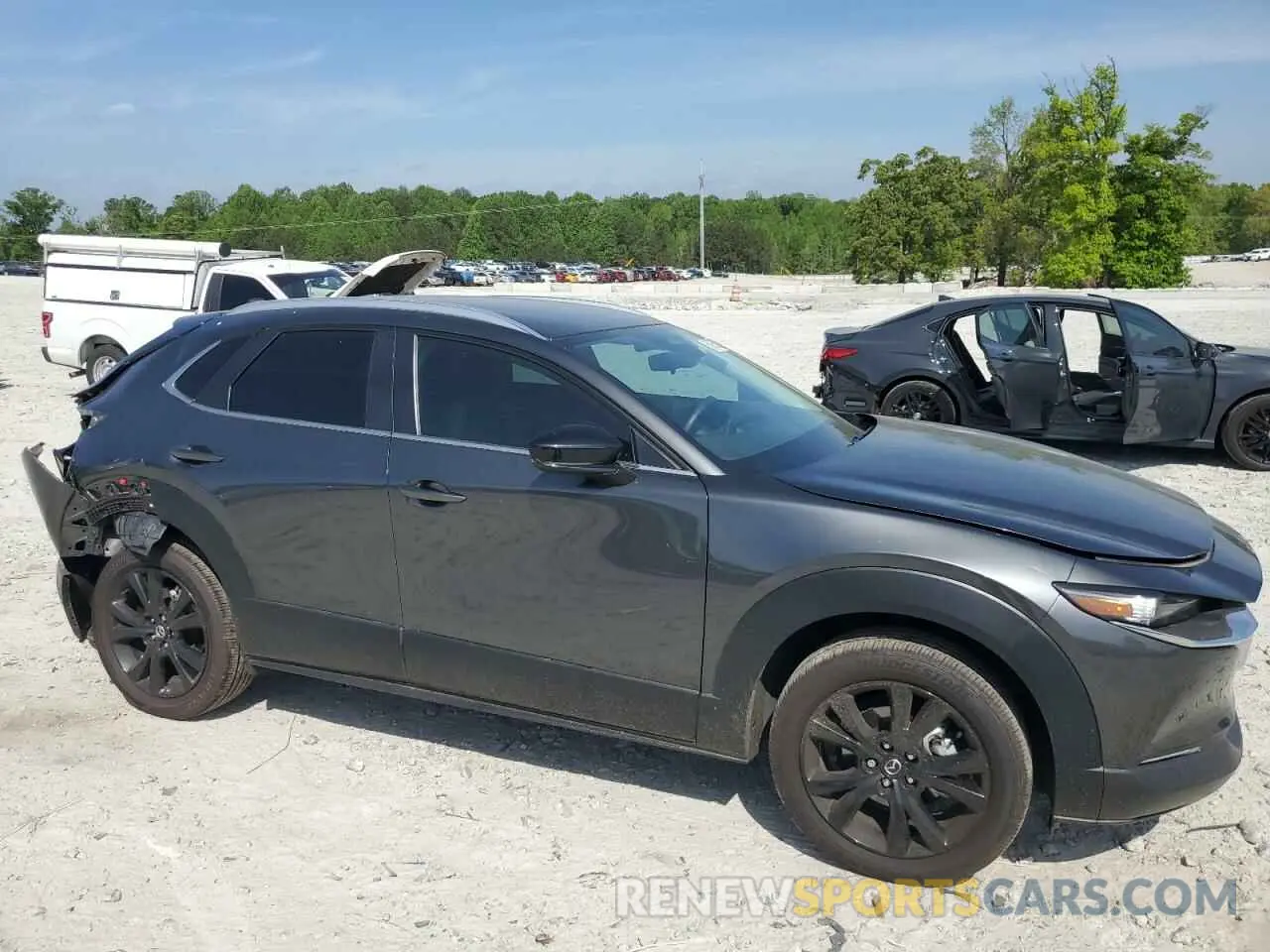 4 fotografías del automóvil dañado 3MVDMBBM9RM659950 MAZDA CX30 2024