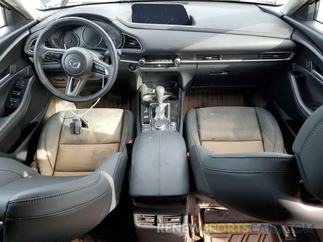 8 fotografías del automóvil dañado 3MVDMBBM9RM664646 MAZDA CX30 2024
