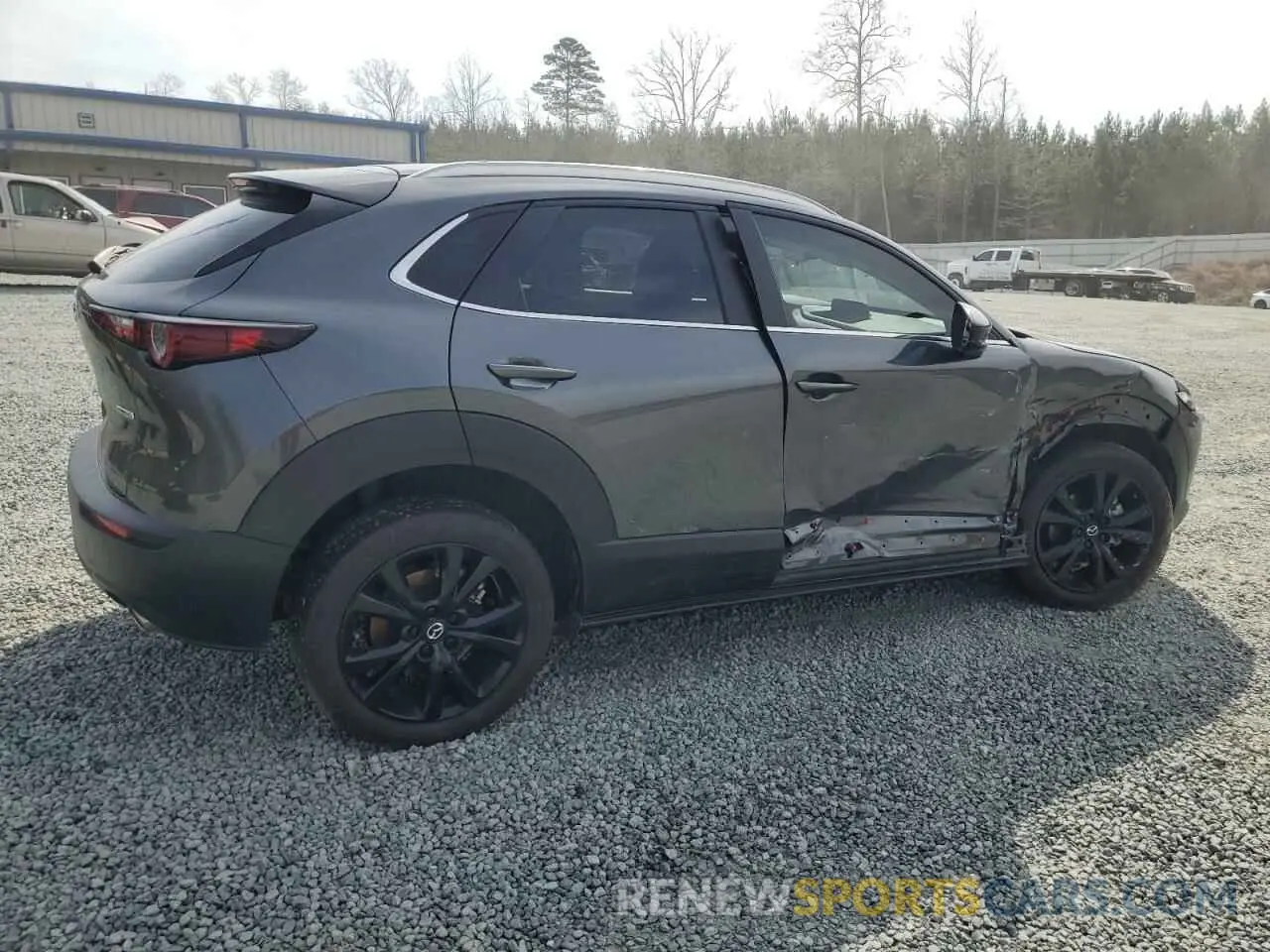 3 fotografías del automóvil dañado 3MVDMBBMXRM617657 MAZDA CX30 2024
