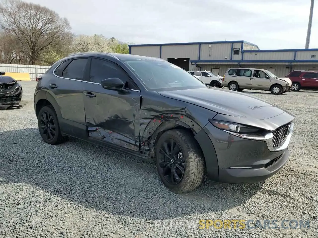4 fotografías del automóvil dañado 3MVDMBBMXRM617657 MAZDA CX30 2024