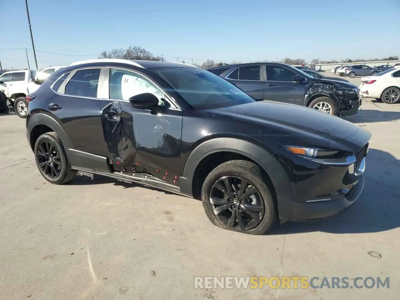 4 fotografías del automóvil dañado 3MVDMBBMXRM710825 MAZDA CX30 2024