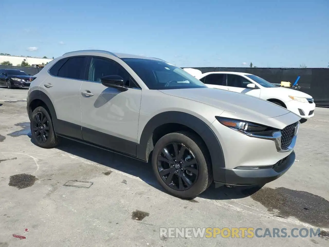 4 fotografías del automóvil dañado 3MVDMBBMXRM713496 MAZDA CX30 2024