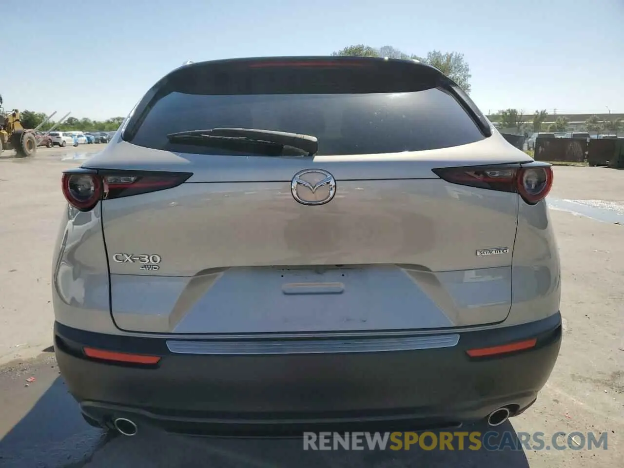 6 fotografías del automóvil dañado 3MVDMBBMXRM713496 MAZDA CX30 2024