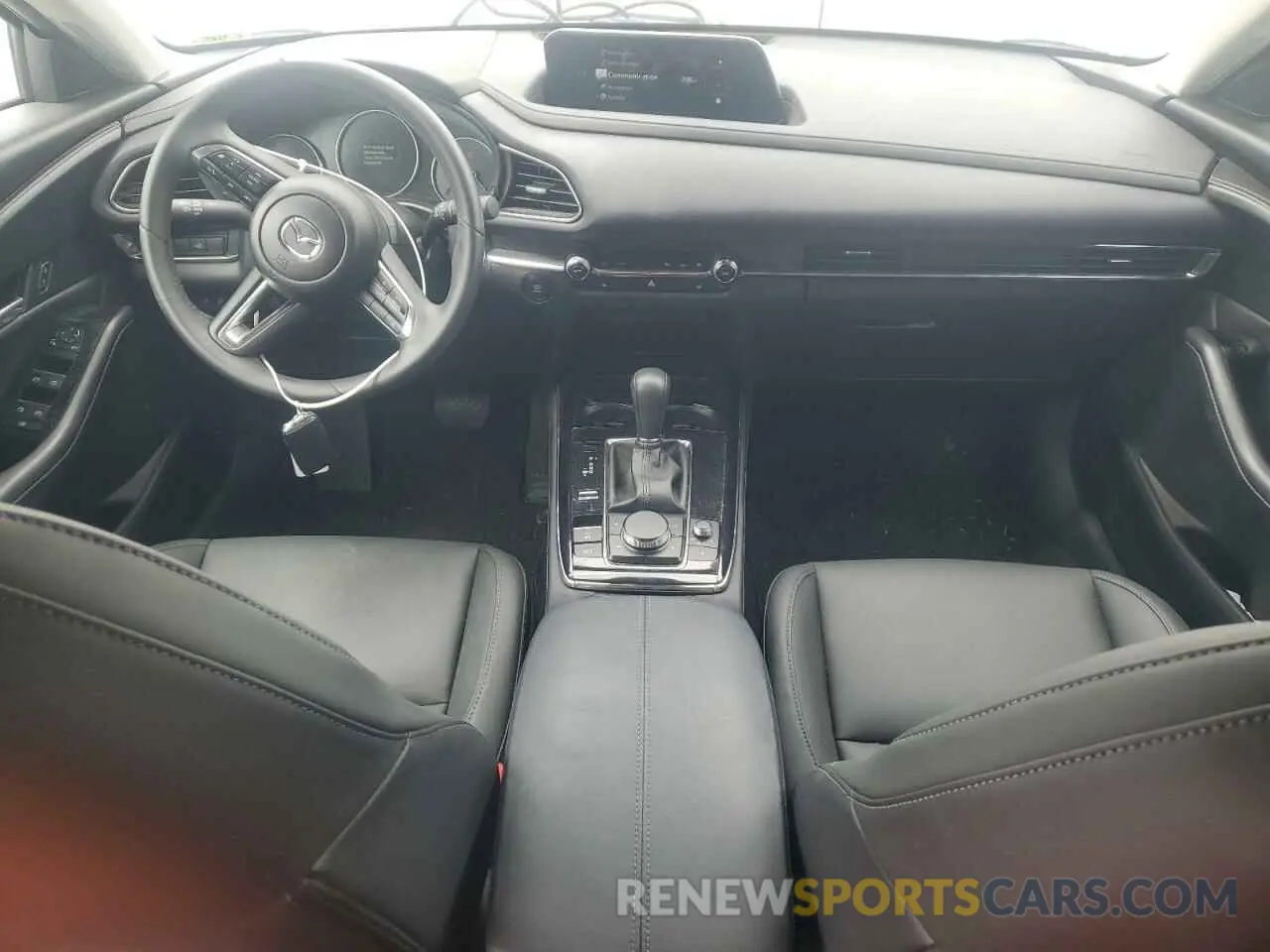 8 fotografías del automóvil dañado 3MVDMBCM2RM664132 MAZDA CX30 2024