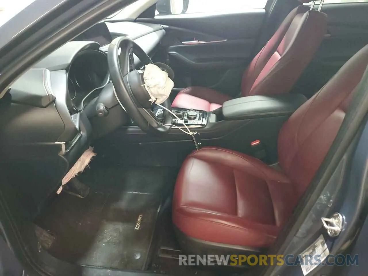 7 fotografías del automóvil dañado 3MVDMBCM5RM632985 MAZDA CX30 2024