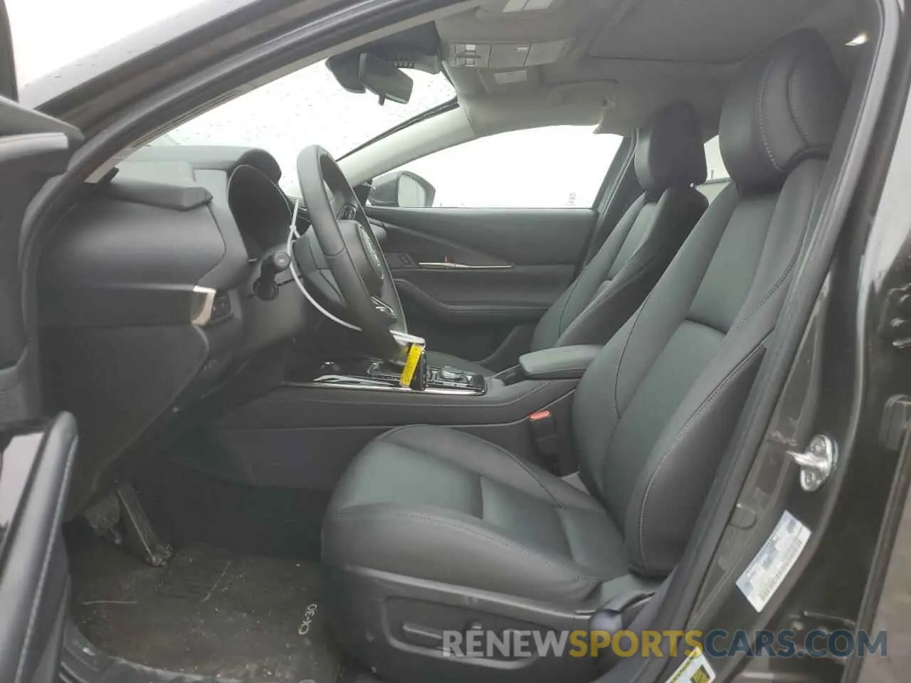 7 fotografías del automóvil dañado 3MVDMBCM6RM616634 MAZDA CX30 2024