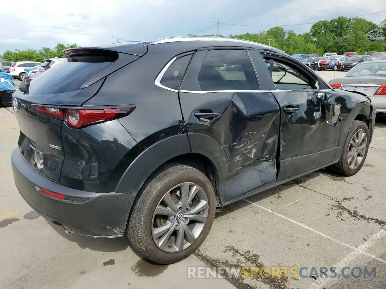3 fotografías del automóvil dañado 3MVDMBCM6RM690894 MAZDA CX30 2024