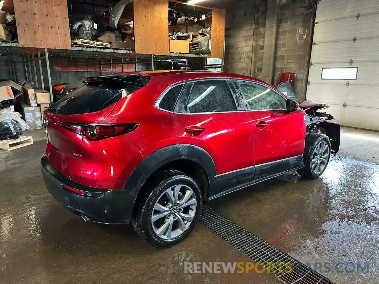 3 fotografías del automóvil dañado 3MVDMBCM7RM695957 MAZDA CX30 2024