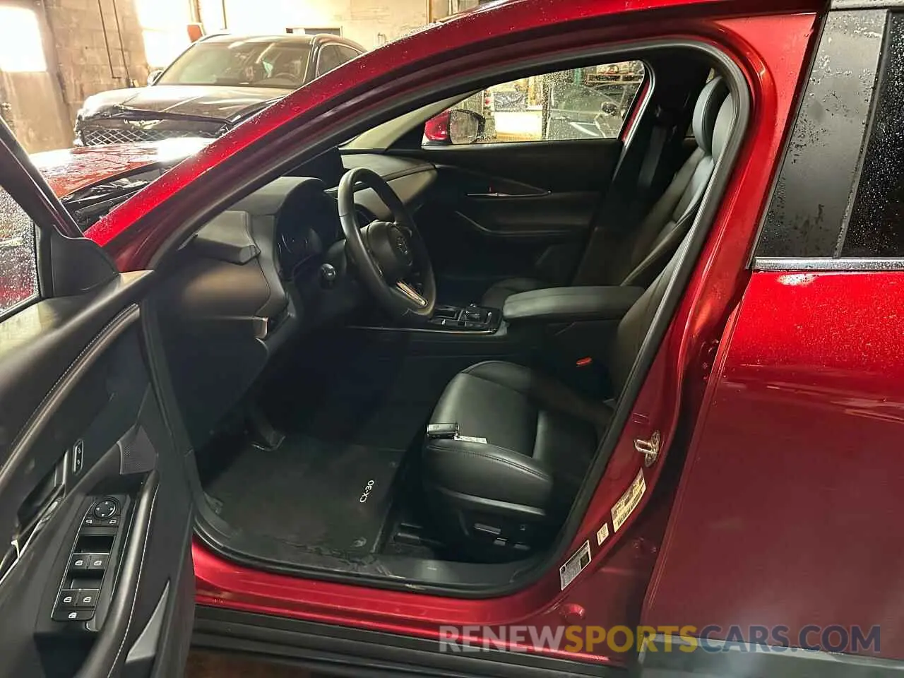 7 fotografías del automóvil dañado 3MVDMBCM7RM695957 MAZDA CX30 2024