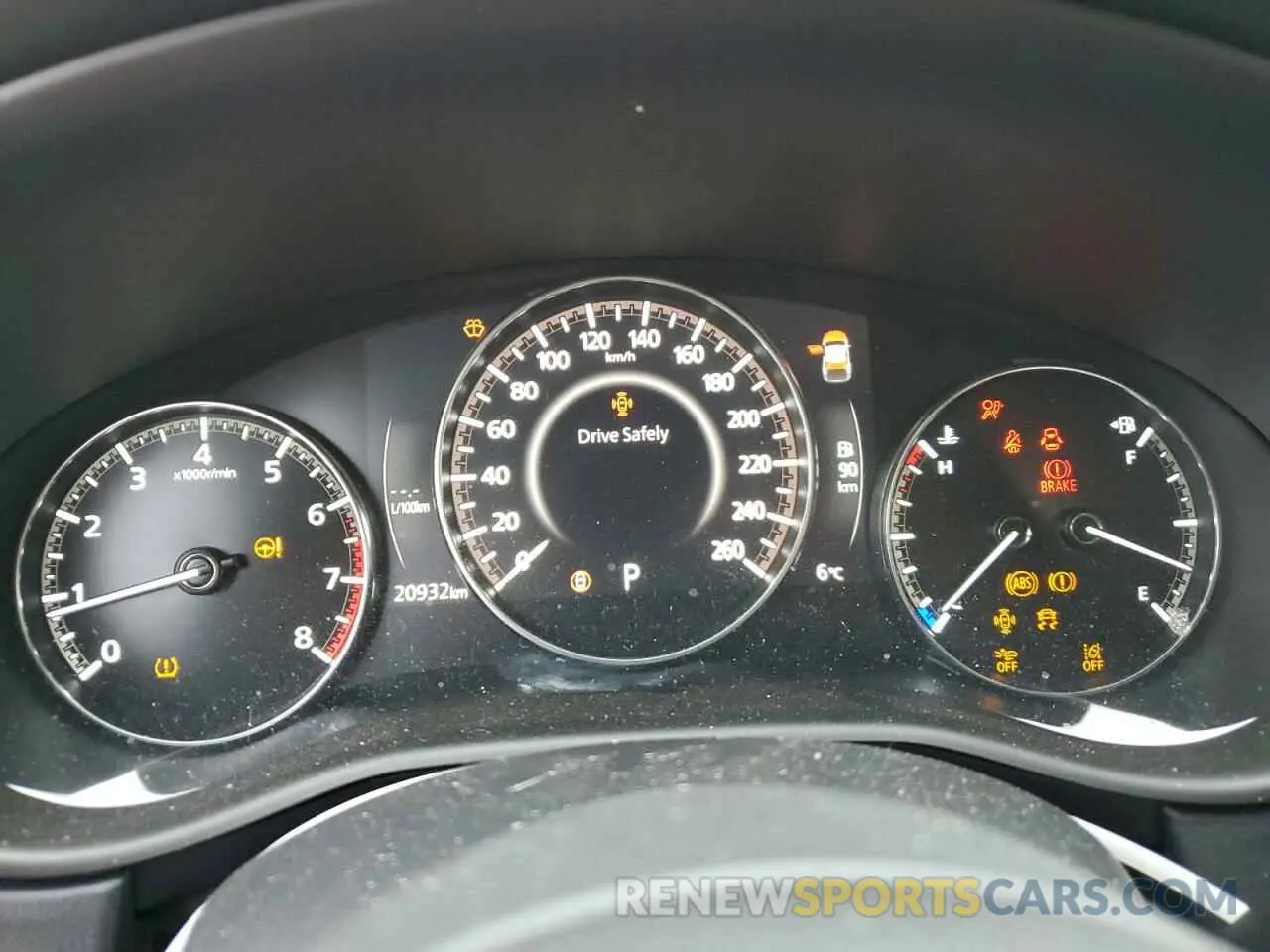 9 fotografías del automóvil dañado 3MVDMBCM8RM670923 MAZDA CX30 2024