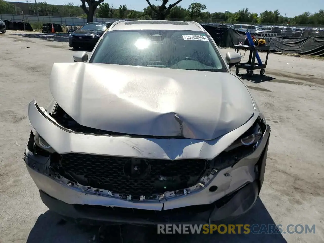 5 fotografías del automóvil dañado 3MVDMBCM9RM608575 MAZDA CX30 2024