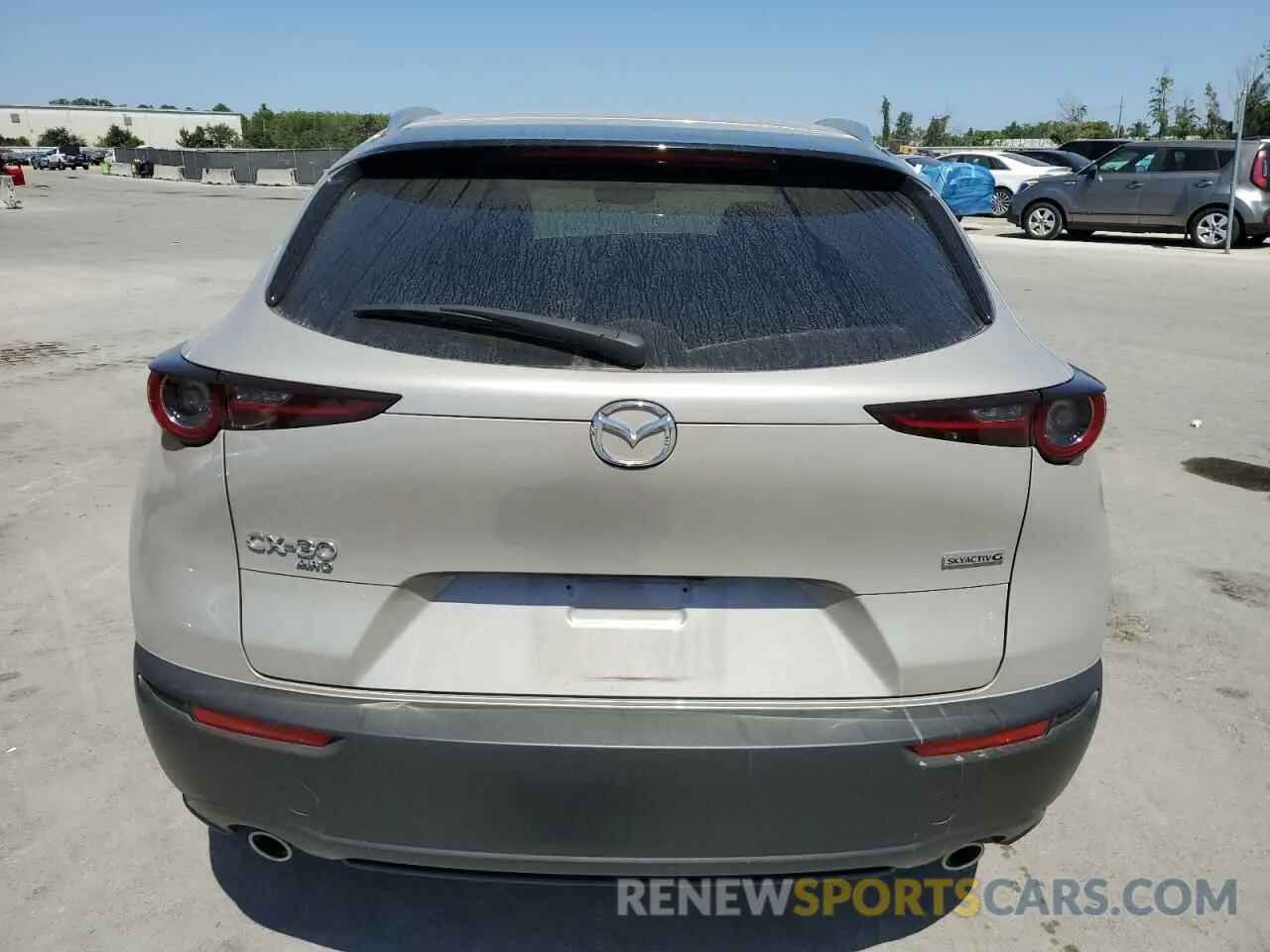 6 fotografías del automóvil dañado 3MVDMBCM9RM608575 MAZDA CX30 2024