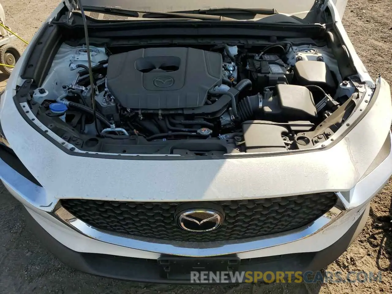 11 fotografías del automóvil dañado 3MVDMBCM9RM672115 MAZDA CX30 2024