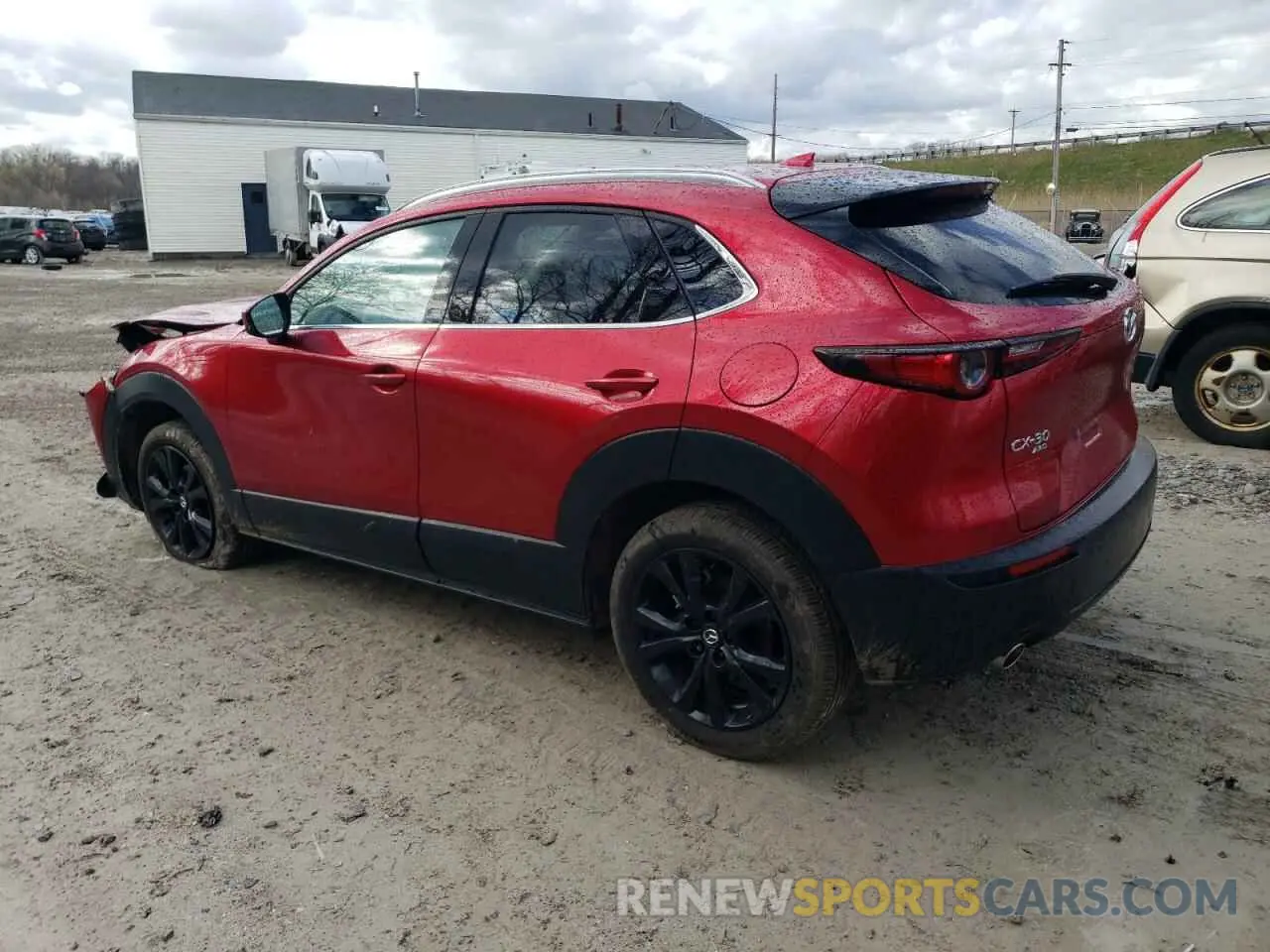 2 fotografías del automóvil dañado 3MVDMBDM4RM636086 MAZDA CX30 2024