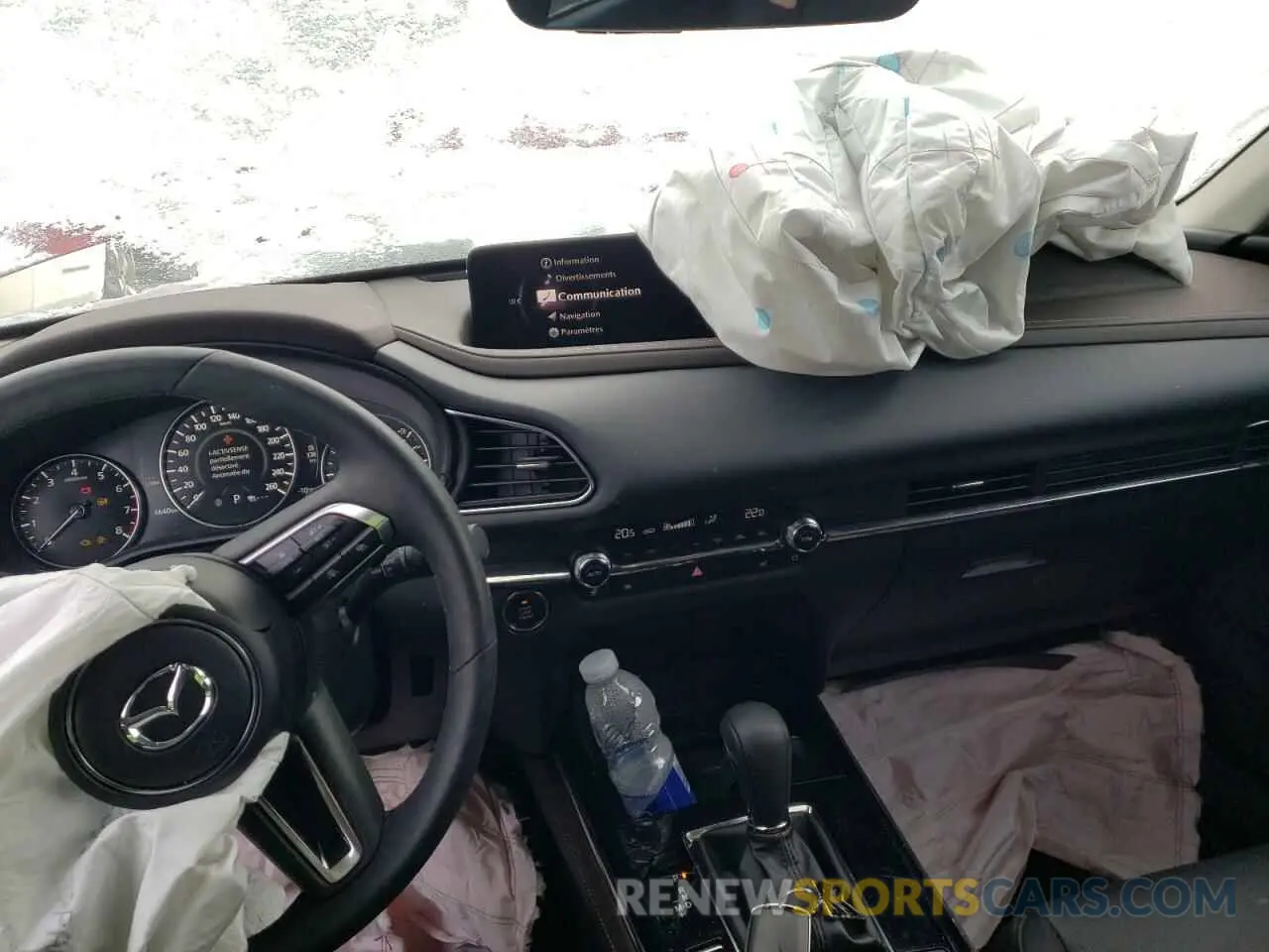 8 fotografías del automóvil dañado 3MVDMBDM9RM671626 MAZDA CX30 2024