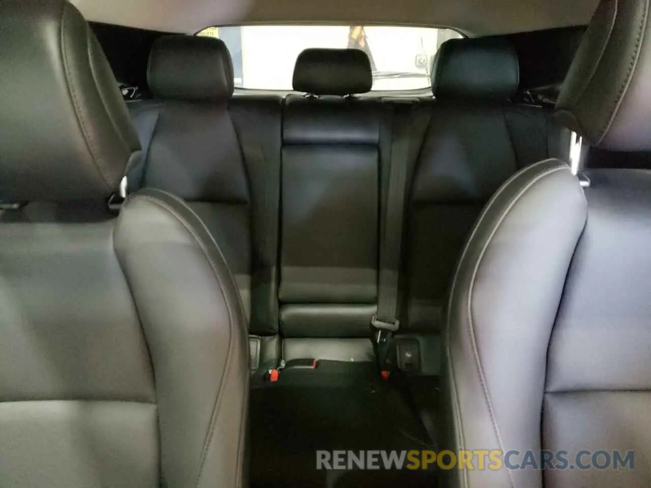 10 fotografías del automóvil dañado 3MVDMBDY3RM662651 MAZDA CX30 2024