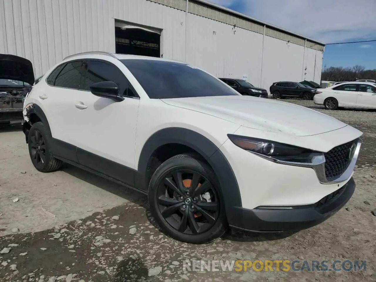 4 fotografías del automóvil dañado 3MVDMBDY3RM683631 MAZDA CX30 2024