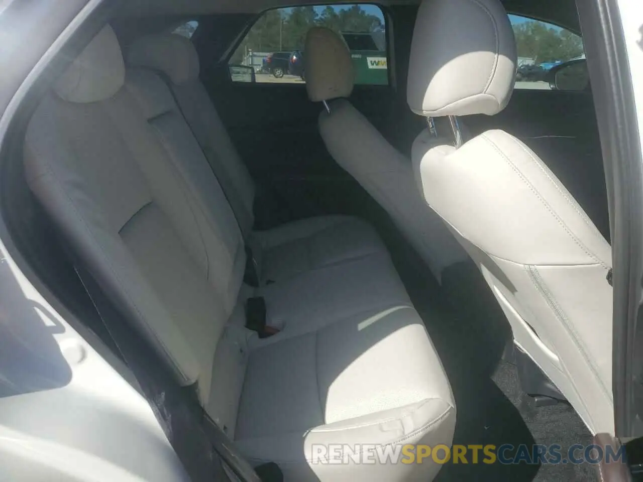 11 fotografías del automóvil dañado 3MVDMBEY0RM690146 MAZDA CX30 2024