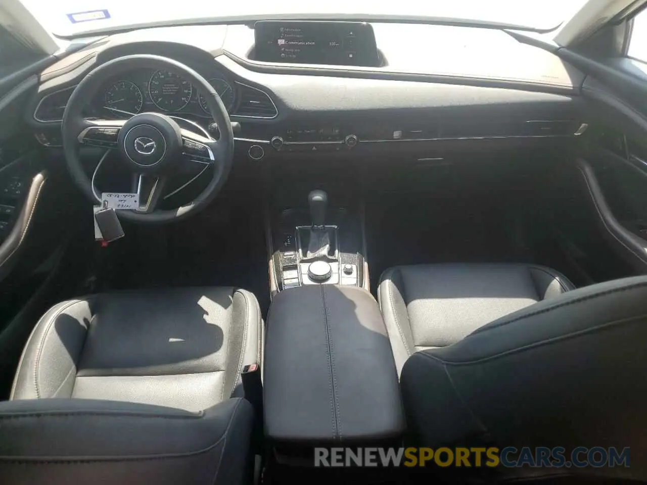 8 fotografías del automóvil dañado 3MVDMBEY3RM634041 MAZDA CX30 2024