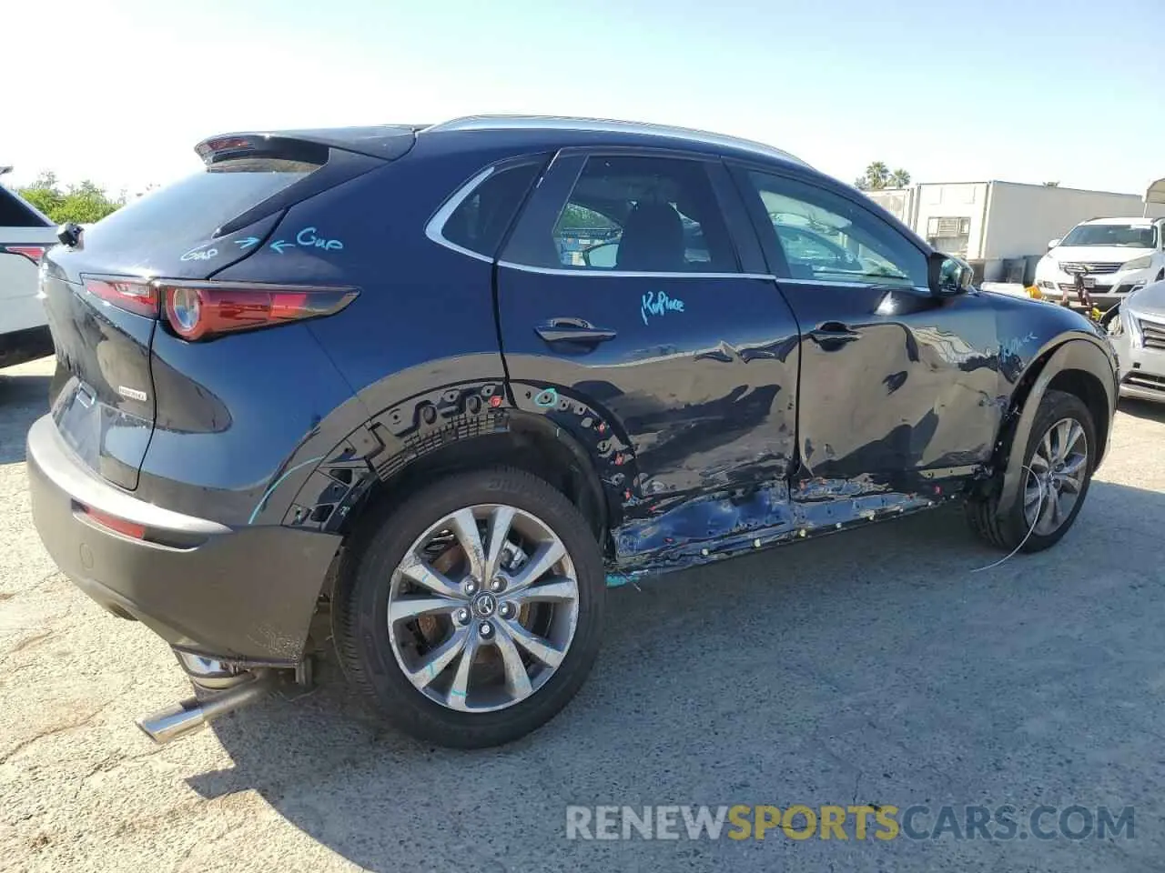 3 fotografías del automóvil dañado 3MVDMBCM3SM762186 MAZDA CX30 2025