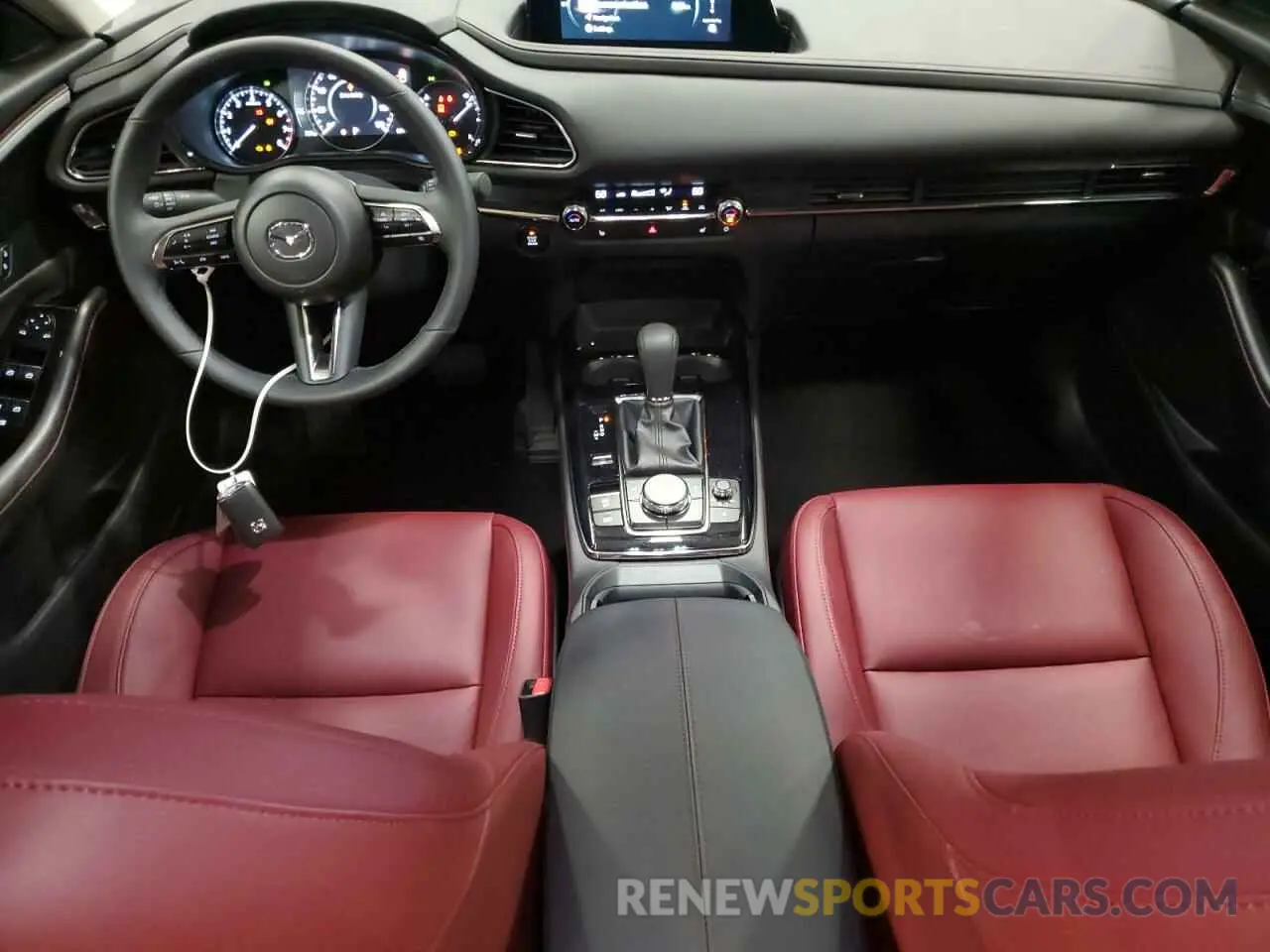 8 fotografías del automóvil dañado 3MVDMBCM3SM794376 MAZDA CX30 2025