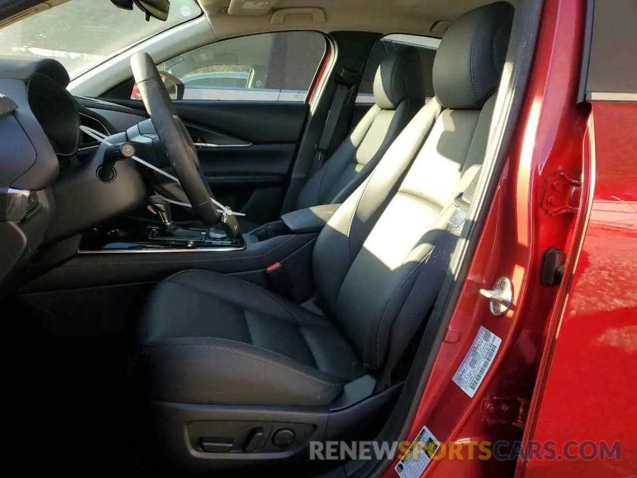 7 fotografías del automóvil dañado 3MVDMBCM4SM750676 MAZDA CX30 2025