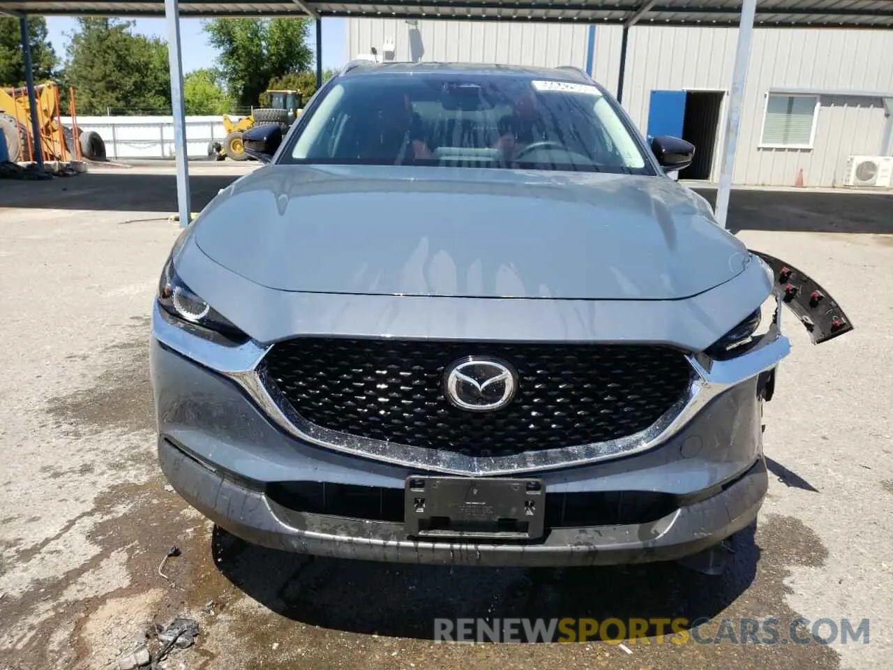 5 fotografías del automóvil dañado 3MVDMBCM9SM799677 MAZDA CX30 2025