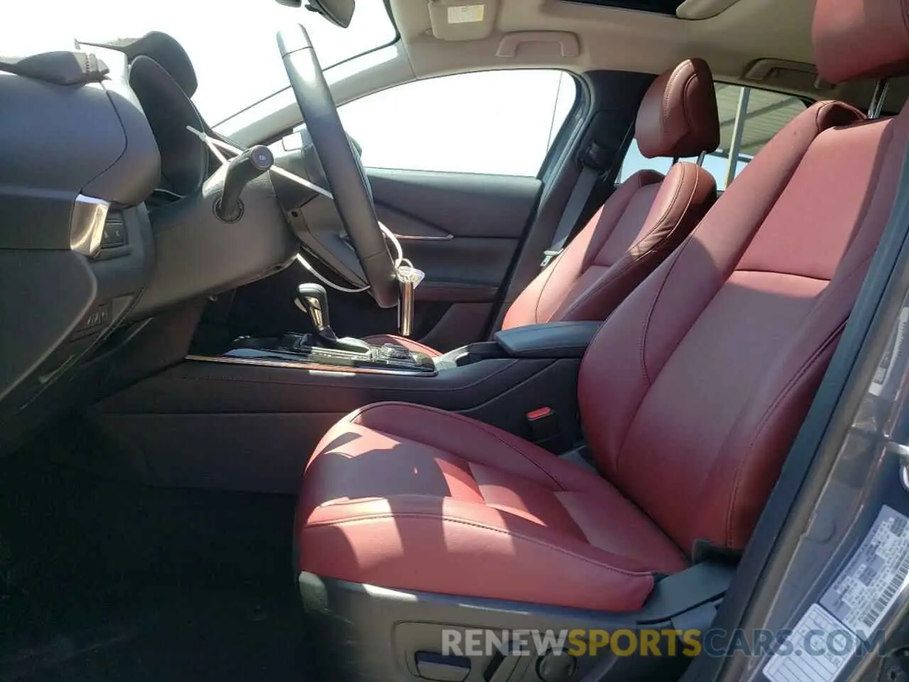 7 fotografías del automóvil dañado 3MVDMBCM9SM799677 MAZDA CX30 2025