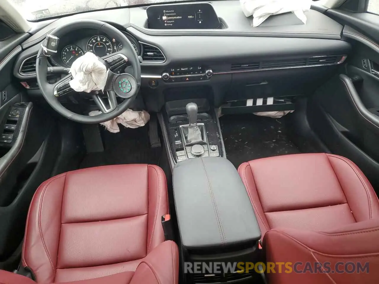 8 fotografías del automóvil dañado 3MVDMBCM9SM800942 MAZDA CX30 2025