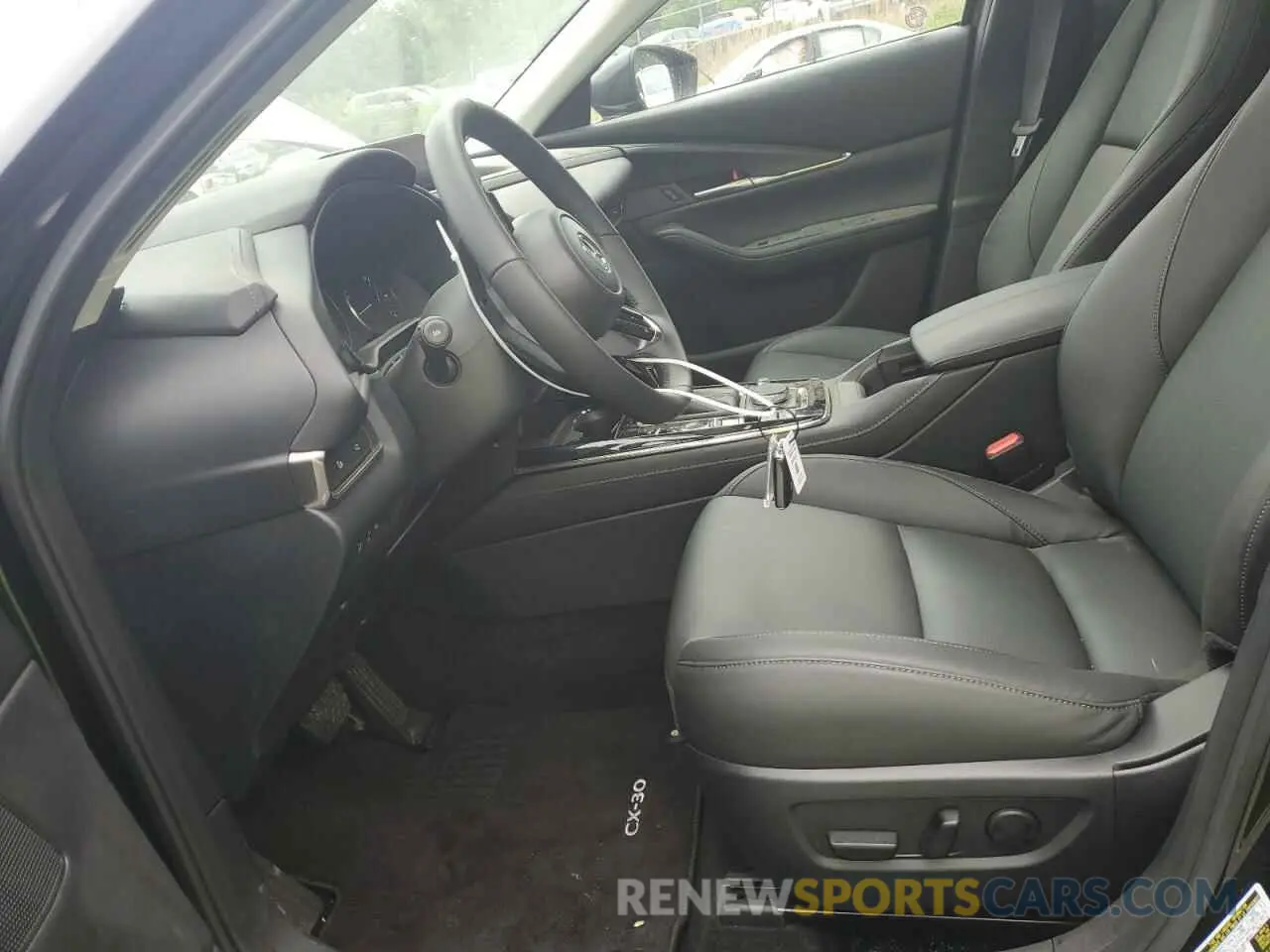 7 fotografías del automóvil dañado 3MVDMBCM9SM801668 MAZDA CX30 2025