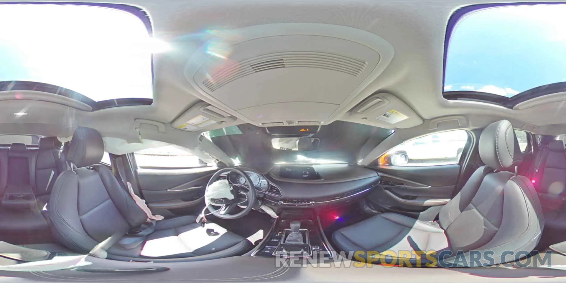 14 fotografías del automóvil dañado 3MVDMBDM3SM830422 MAZDA CX30 2025