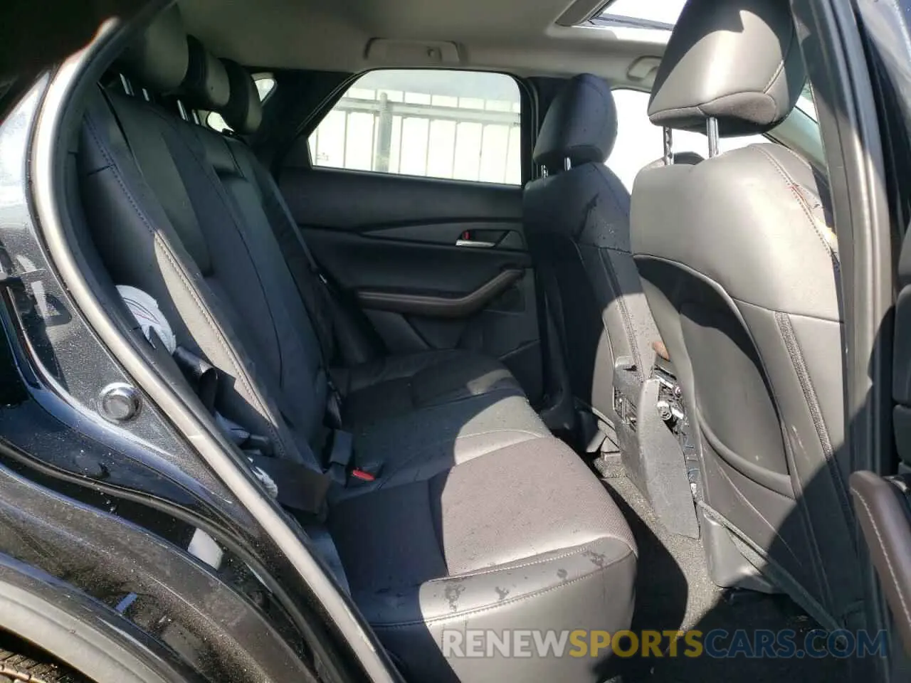 11 fotografías del automóvil dañado 3MVDMBDM6SM791678 MAZDA CX30 2025