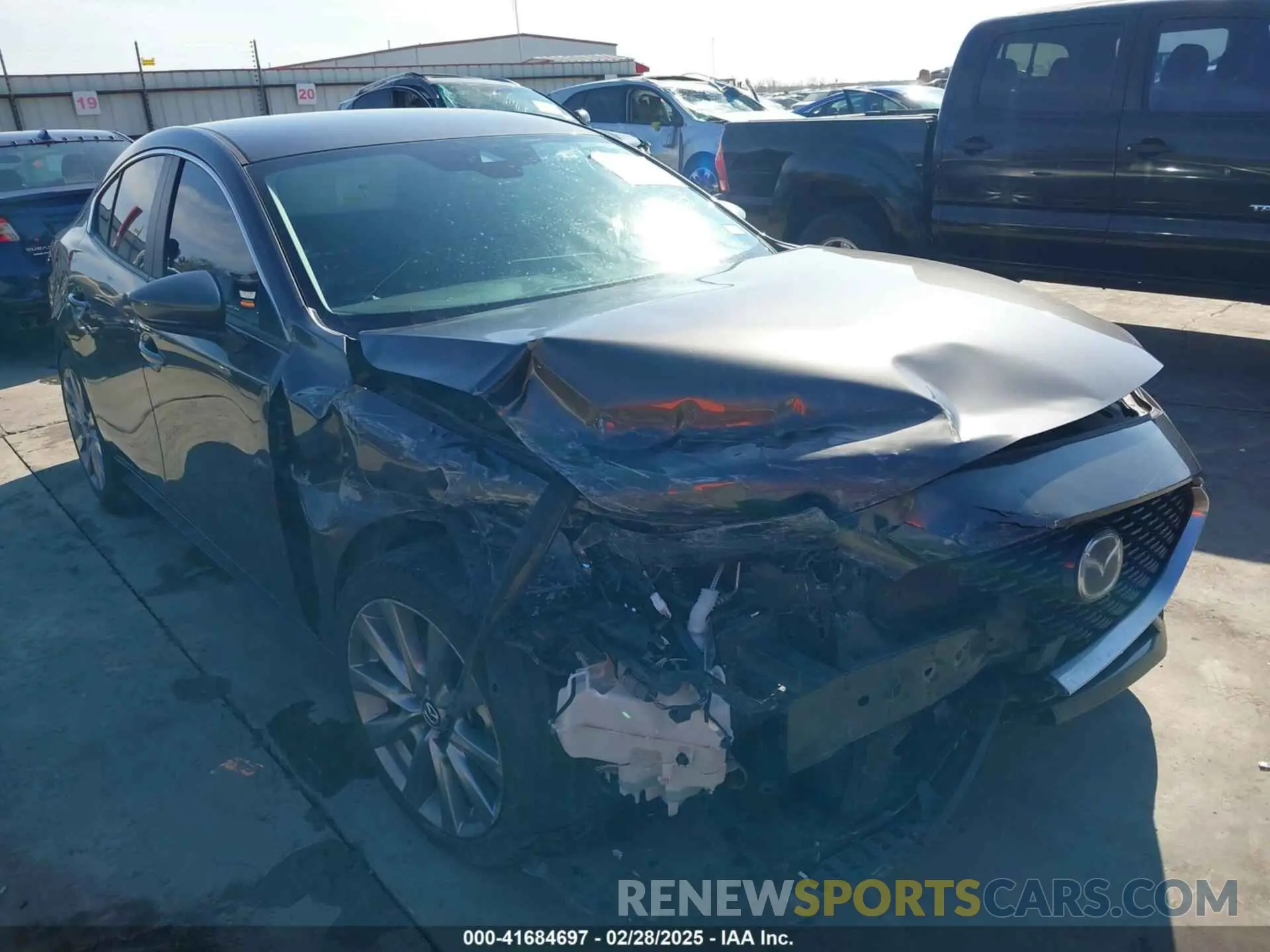 1 fotografías del automóvil dañado 3MZBPAAL0KM105508 MAZDA MAZDA3 2019